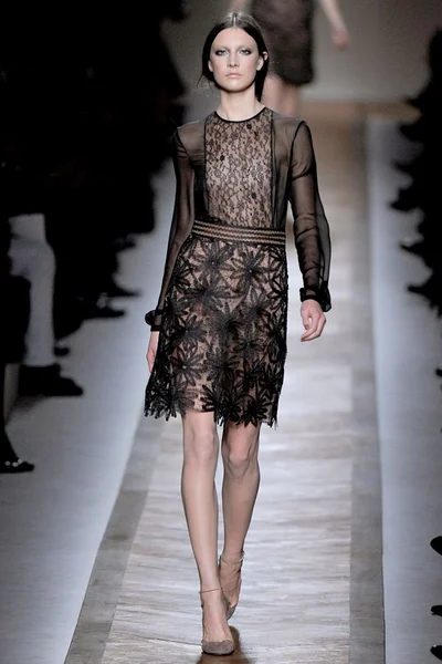 Look 24